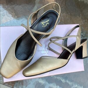 LifeStride Debbie #2 Dune Devil Gold heels Size 9 Narrow block heel vintage EUC